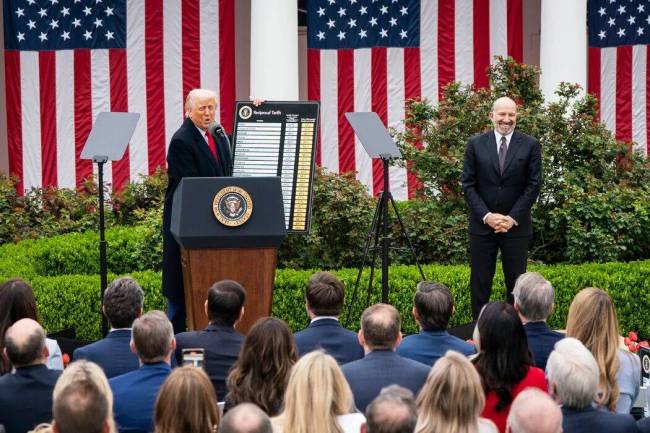 金灿荣：特朗普被我们“拿捏”了 中美关系进入新阶段