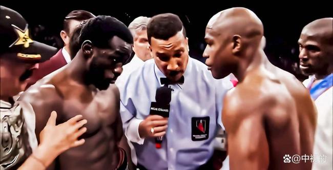 金童霍亚：梅威瑟是艺术家，比克劳福德高一个档次 拳坛争议再起