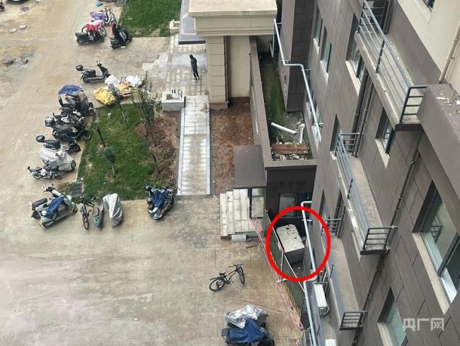 西安11岁男孩坠井不幸离世 安全隐患引关注