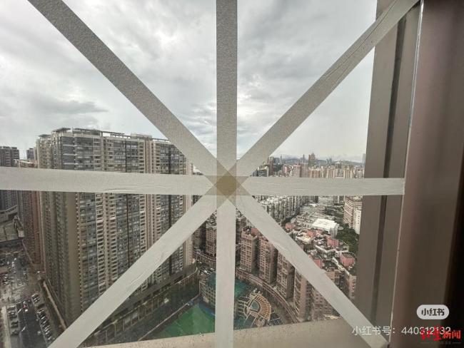 囤物资贴窗户 广东备战“桦加沙” 多地宣布“五停”