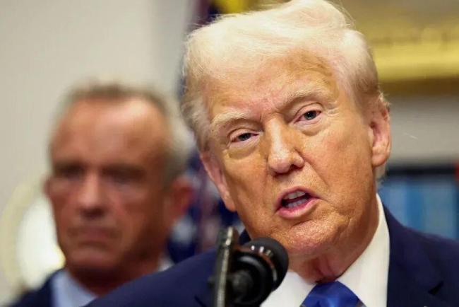 特朗普施政乱糟糟为何还能获支持 策略性奖励选民