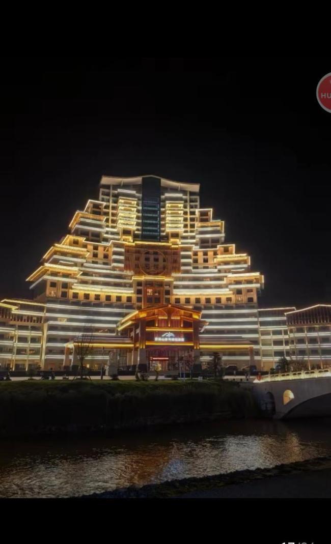 贵州“天下第一水司楼”变身酒店