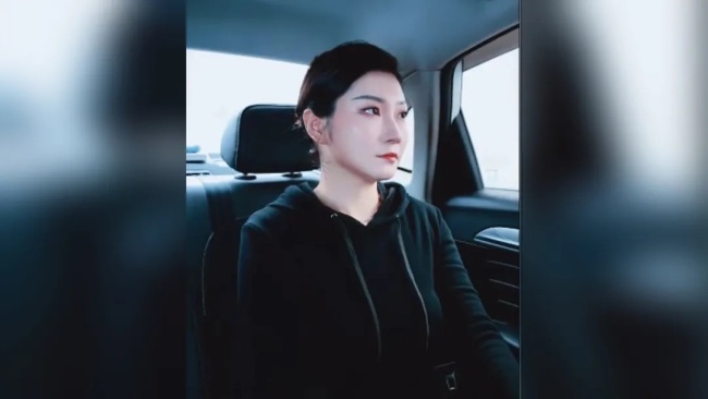 王暖暖ICU抢救时家被婆婆洗劫一空 离婚案明日开庭审理