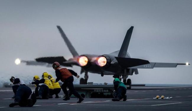 福建舰的电磁弹射到底厉害在哪 赋予舰载机更远航程与更强载荷