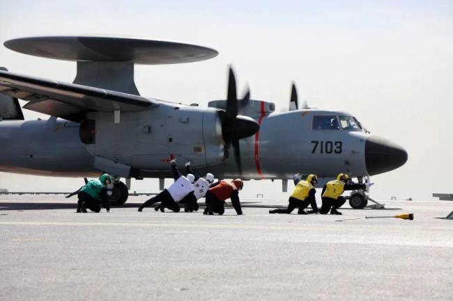 福建舰战力高于福特号航母吗 电磁弹射技术领先