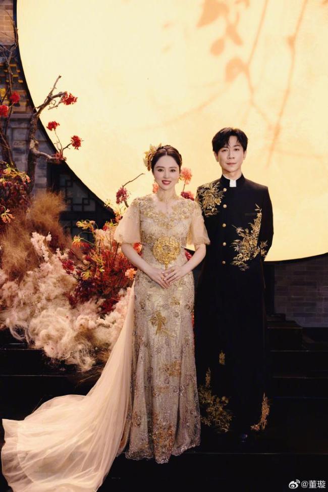 董璇张维伊晒多张婚礼照，婚礼现场画面曝光 中式韵味十足