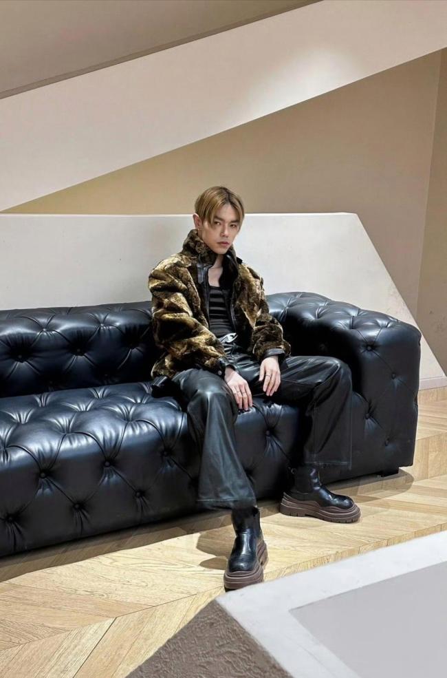 舞者解晓东经抢救无效去世