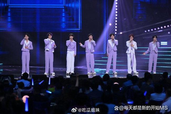 时代少年团宣传丁程鑫行者 兄弟情深应援暖心