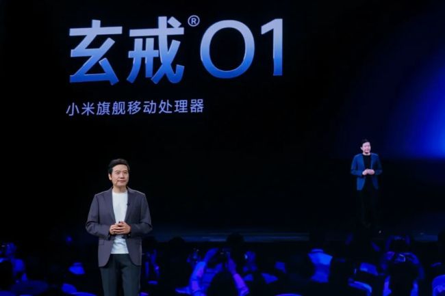 小米背屏手机成年轻人新“社交货币” 个性化玩法引爆社交媒体