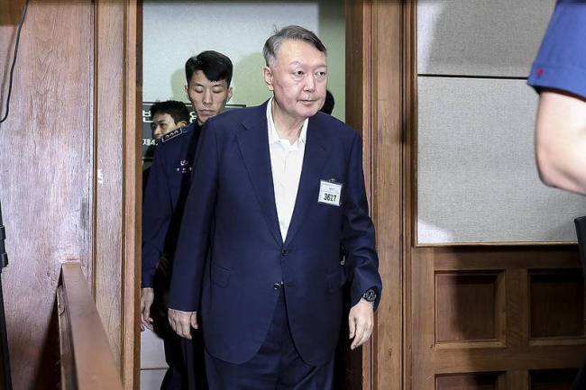 韩国法院驳回尹锡悦保释申请 继续拘押受审