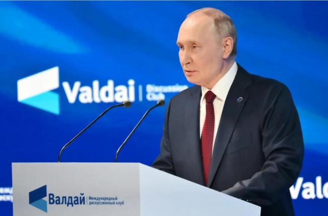 普京：向“中国兄弟姐妹”致意