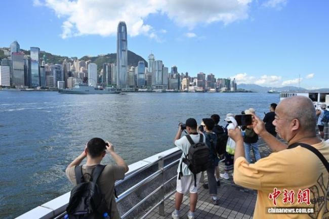 戚继光舰沂蒙山舰编队前往柬泰新三国 开启远海访问之旅