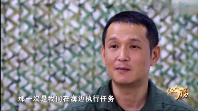 歼-16驱离的外军隐身战机是啥型号 F-22或F-35C的可能性分析