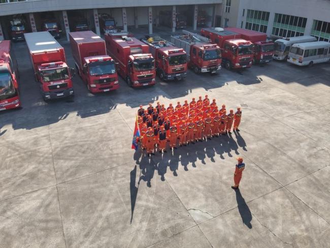 广东消防集结数千人前置一线待命