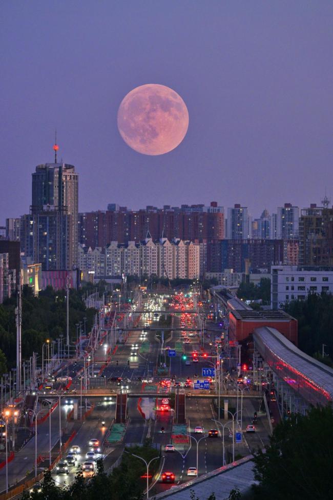 北京皓月当空 绝美大片持续放送 摄影师们共赏美景