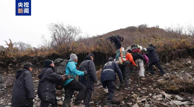 祁连山冷龙岭被困徒步者搜救结束 251人获救1人遇难