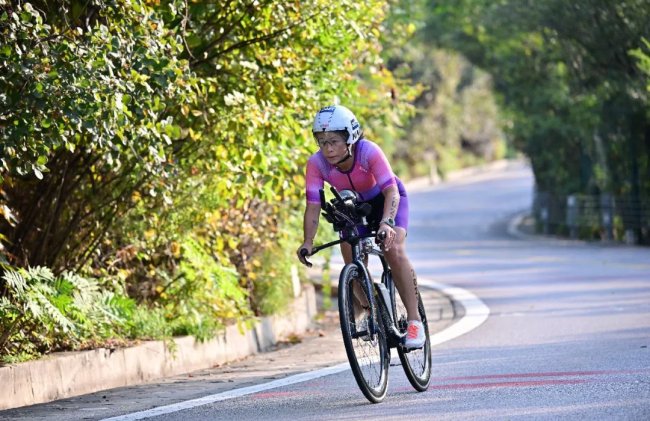 中产阶级为何痴迷“打铁”？有人花10万，梦想与