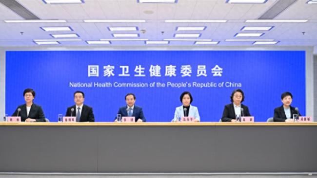 国家卫健委呼吁老年人尽早接种流感疫苗，流感的高发季即将来临