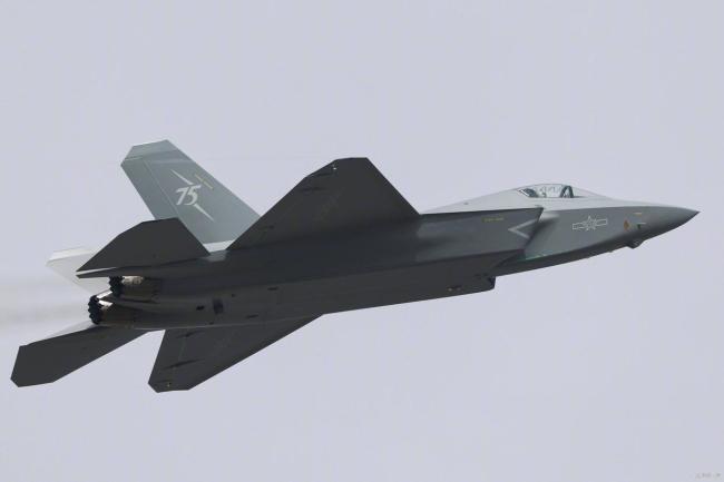 专家:涡扇-19入役可能性接近100% 歼-35性能大幅提升