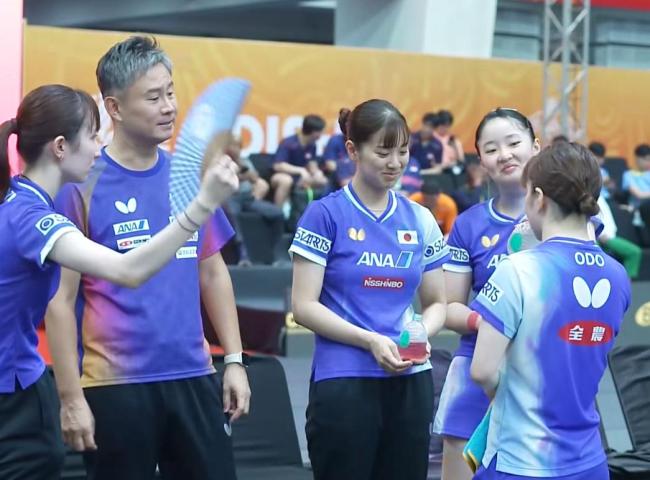 乒乓球亚锦赛女团：日本3-0新加坡 晋级决赛战国乒