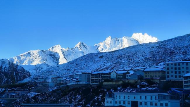 男子回國(guó)手機(jī)遭保護(hù)性關(guān)停8天未恢復(fù) 防詐措施引發(fā)爭(zhēng)議