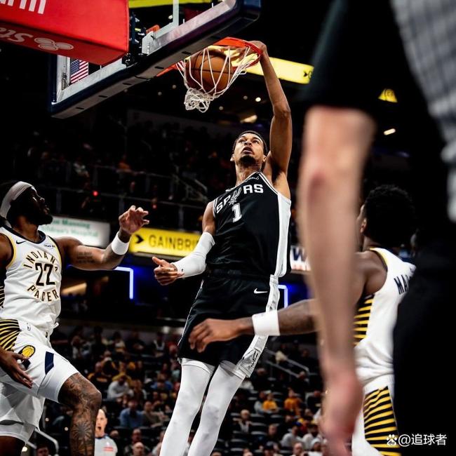 纯正少林功夫！文班亚马27 11集锦 撞飞对手暴力重扣 季前赛表现抢眼