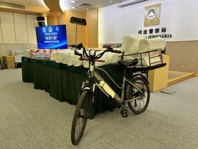 卖淫集团被端，120人落网！查获安全套超10000个
