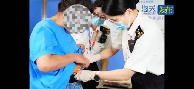 七人腰间绑藏超4000支替西帕肽针剂