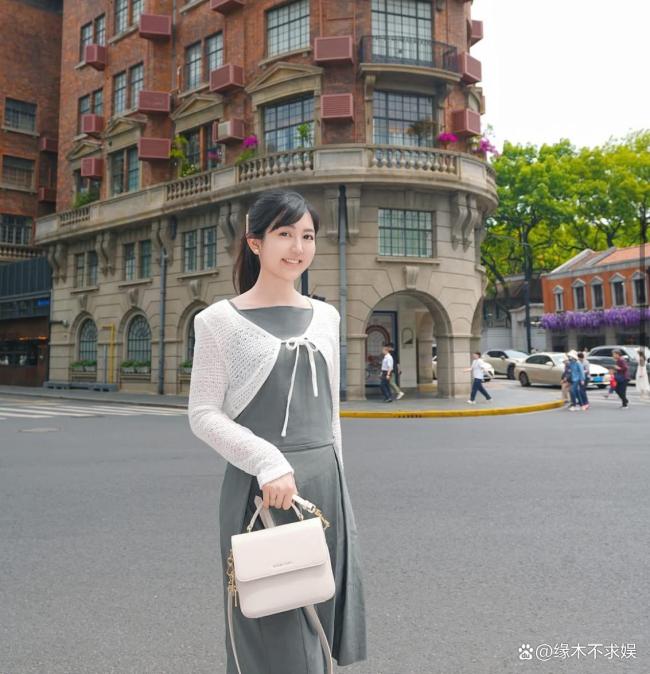 歌手黄小玫去世 上月露面无异样 才华横溢英年早逝