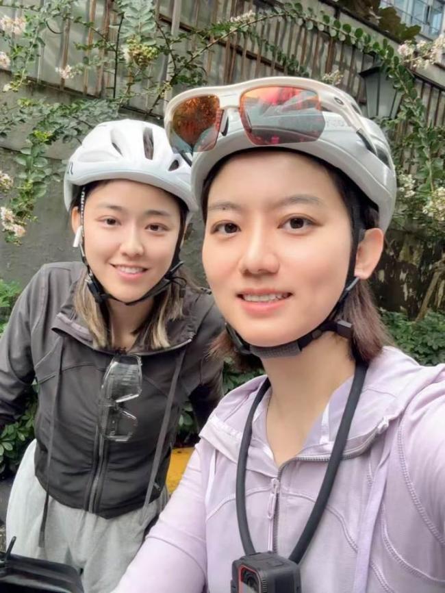 两名95后女生从成都骑行2千公里来杭！