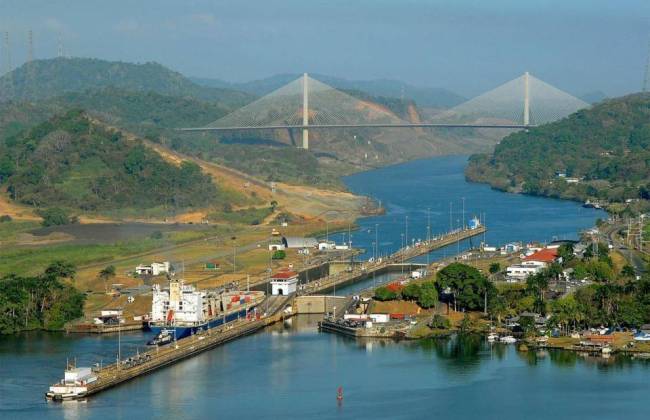 美国拉盟友集体应对中国?中方回应 拉美不是谁的“后院”