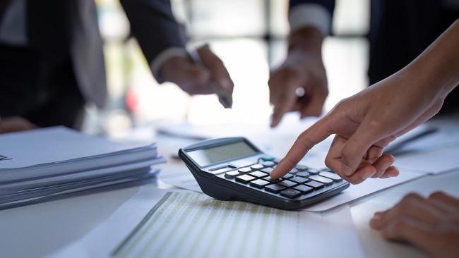 多家銀行下調(diào)存款利率，長(zhǎng)短期倒掛現(xiàn)象頻現(xiàn) 存三年不如存一年