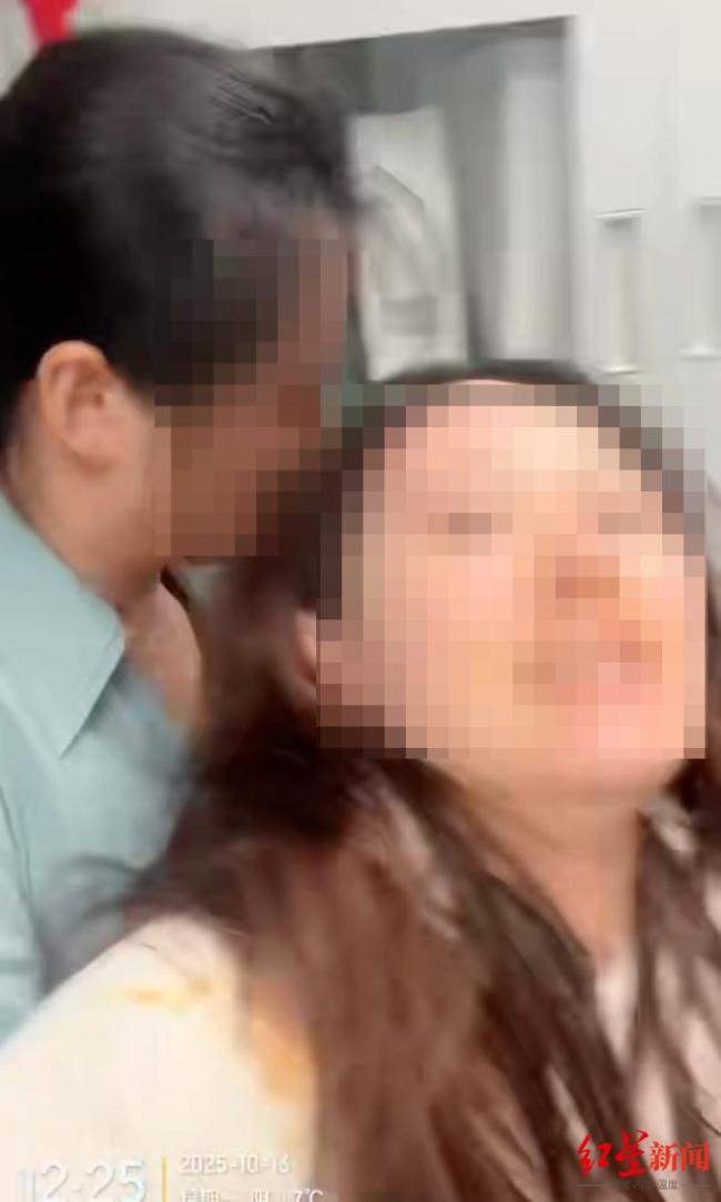 女子称被部门经理扇耳光抹辣椒油 职场冲突升级