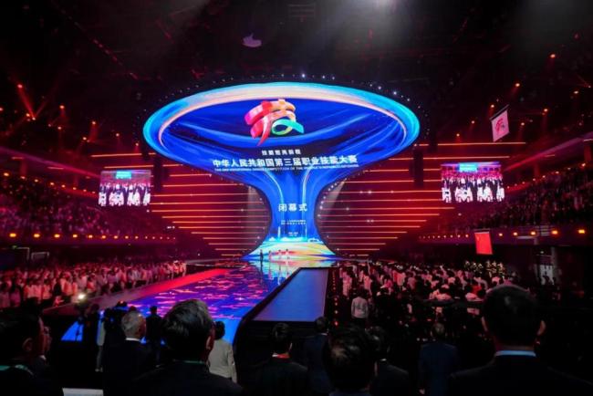 20岁技校女生靠剪发闯进国家队 千锤百炼铸就匠心