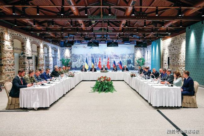 俄烏博弈背后的戰(zhàn)略攻防與利益重構(gòu) 外交與戰(zhàn)場的雙向博弈