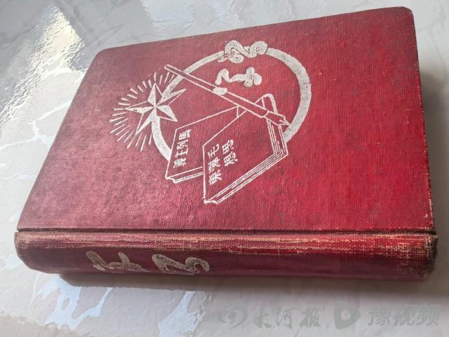 95后女孩打开姥爷的战场日记看哭了 文字拉近时空距离