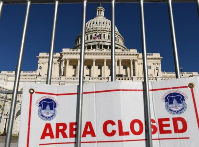 美政府停摆 国家治理陷入瘫痪边缘