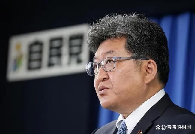 媒体：高市政权艰难启航 执政联盟重组挑战重重