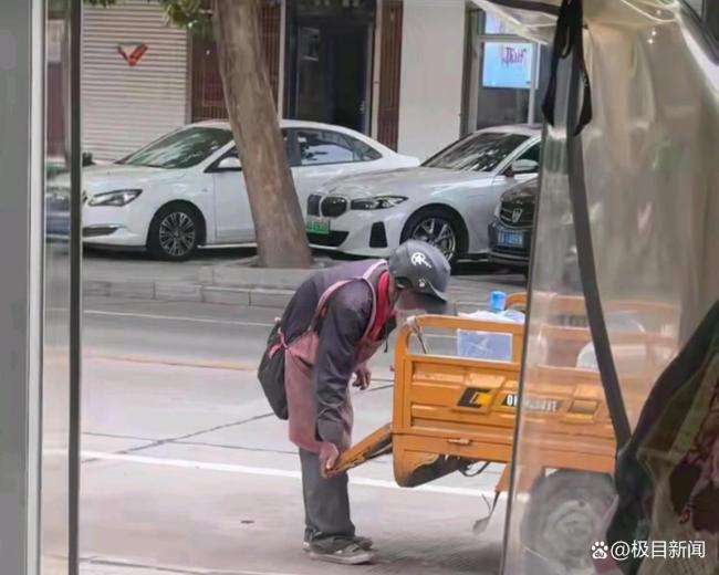 当地回应87岁大爷骑三轮送桶装水 自食其力获网友点赞