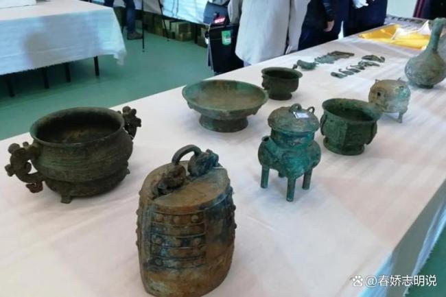 多名考古學(xué)家白天考古晚上盜墓 雙面專家的荒唐事