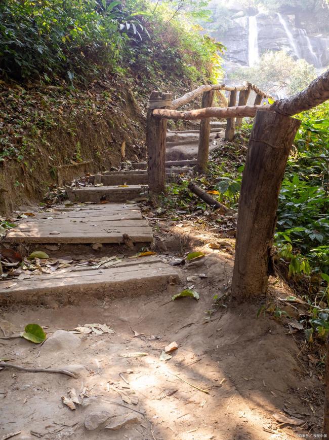 茶马古道上的百年马蹄印