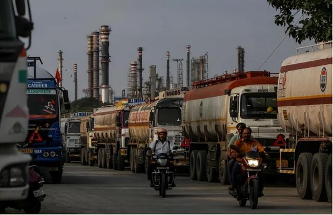 评论员：特朗普没想到莫迪不给面子 美印关系复杂博弈