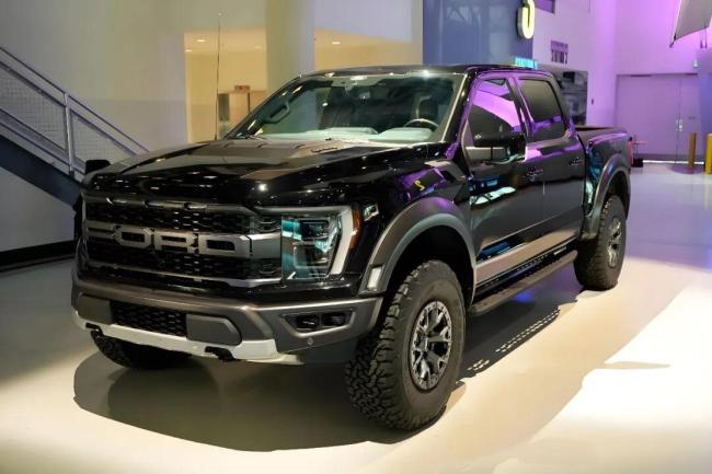 特朗普与高市早苗的“同盟秀” 政治表演背后的算计