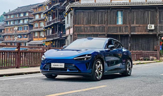 小米YU7冬测 网友灵魂拷问引发热议