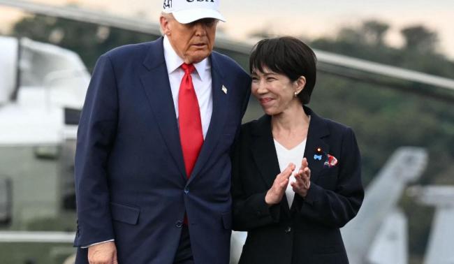 日本网民批高市早苗谄媚 引发全球关注