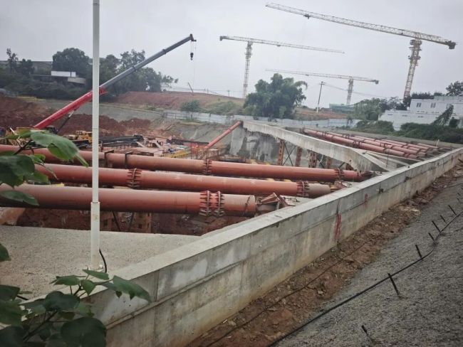 成都地铁30号线无缝换乘火车 便捷通廊加速建设