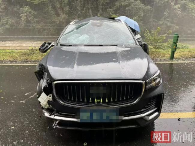 退役军人手指被夹断强撑救出2人 军人血性彰显英雄本色