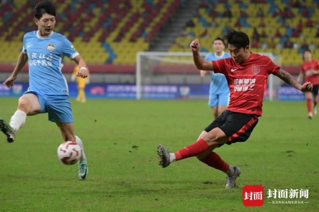 蓉城1比2河南退出争冠 争冠梦碎夜