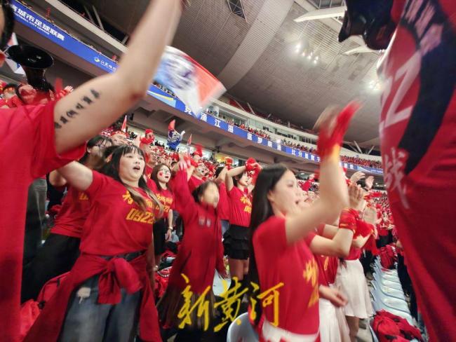 62329人观战！苏超决赛刷新纪录 巅峰对决引爆激情