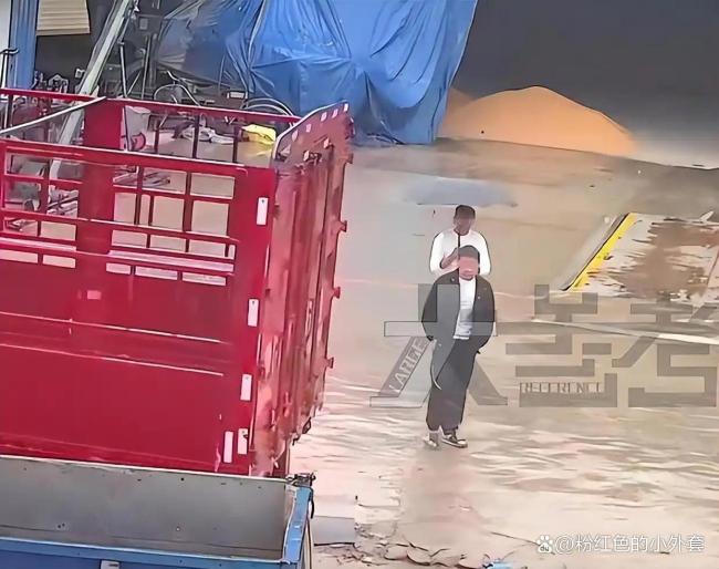 男子卖粮款被冻结 警方让其退钱 农民遭遇“粮食洗钱”陷阱